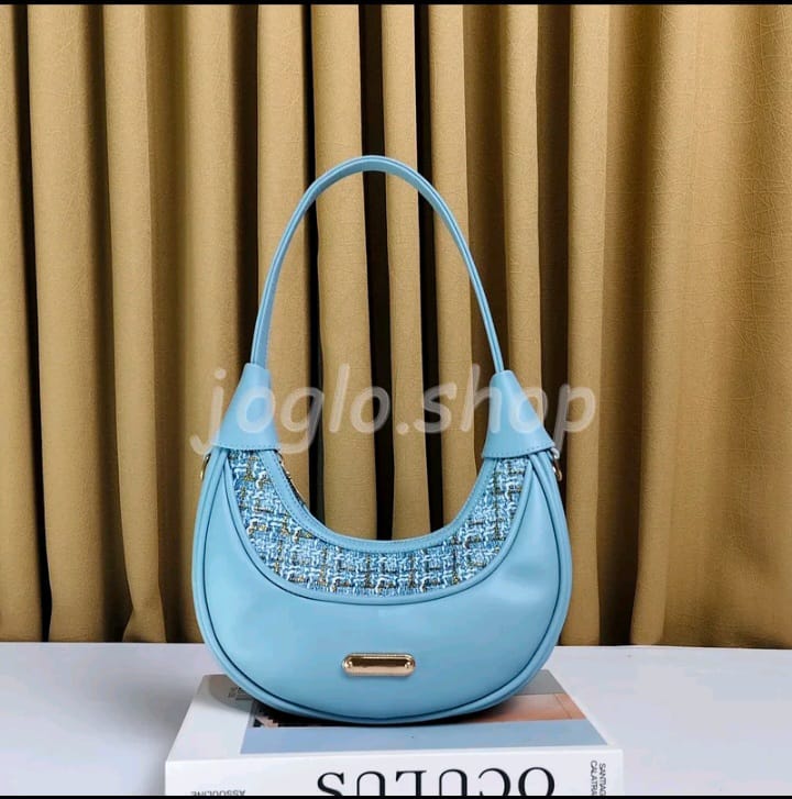 Tas Selempang Slingbag Berlin