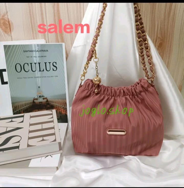 Tas Selempang Calara