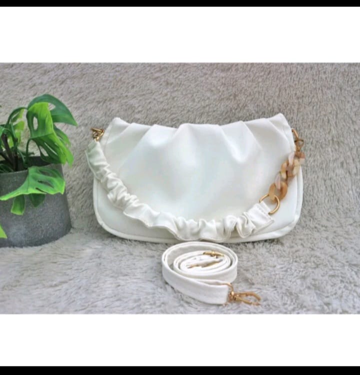 Tas Selempang Wanita